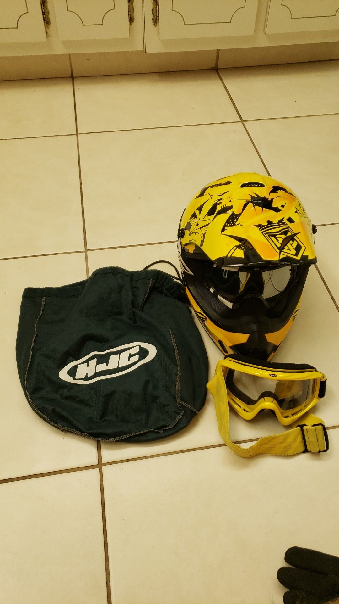HJC Motorcycle with clear and tinted goggles size medium