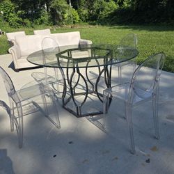 Dinning Table 