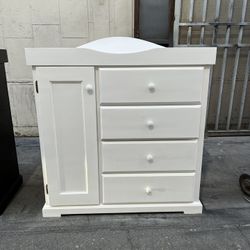 Closet Furniture