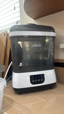Bottle sterilizer and dryer