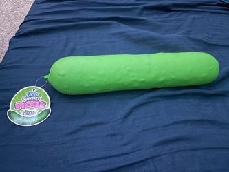Easy Squeezy Pickle Super Stretchy Toy
