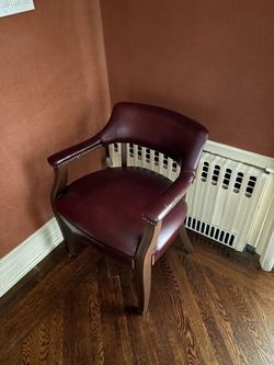 Leather chair B (burgundy, nailhead trim)