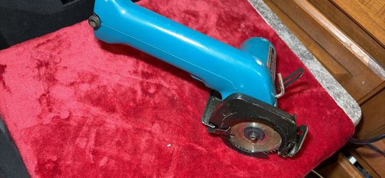 Vintage  Makita   3 3/8" cordless circular saw 9.6V model 5090D