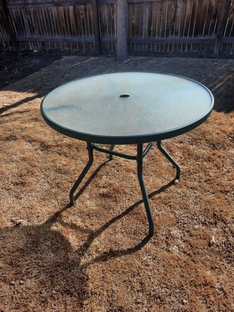 Glass Patio Table for Sale in Aurora, CO OfferUp