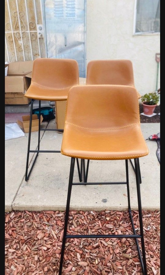 New Barstools Set Of 3