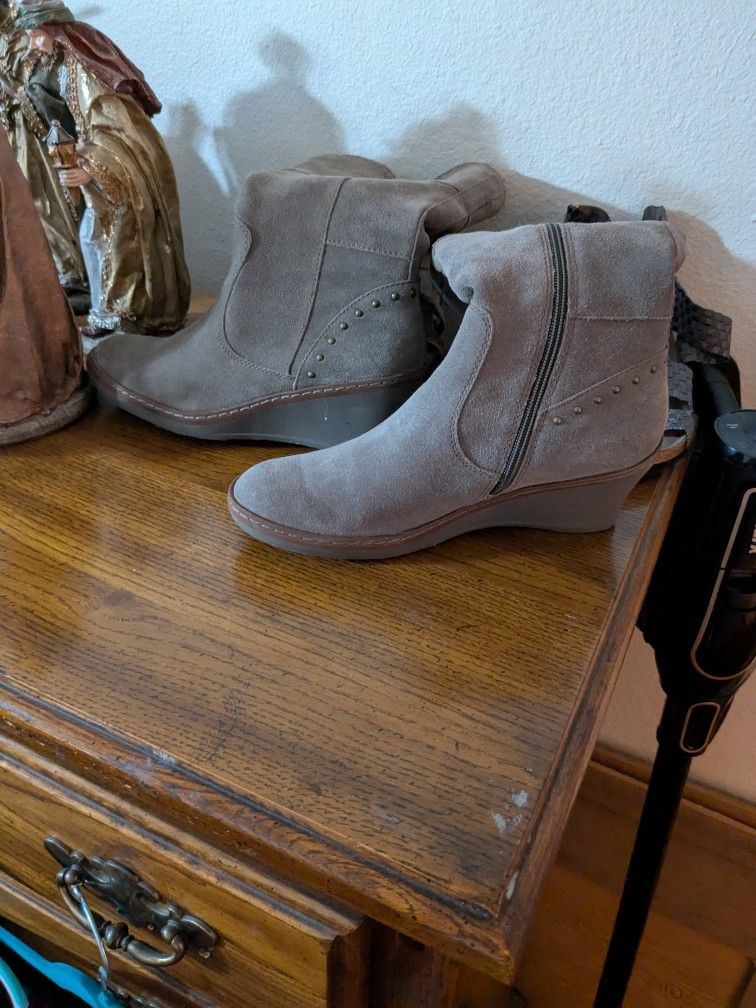 Women's Boots
