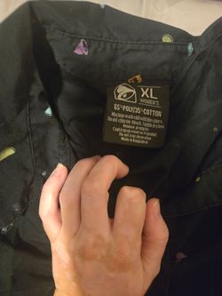 Taco Bell Button Up XL