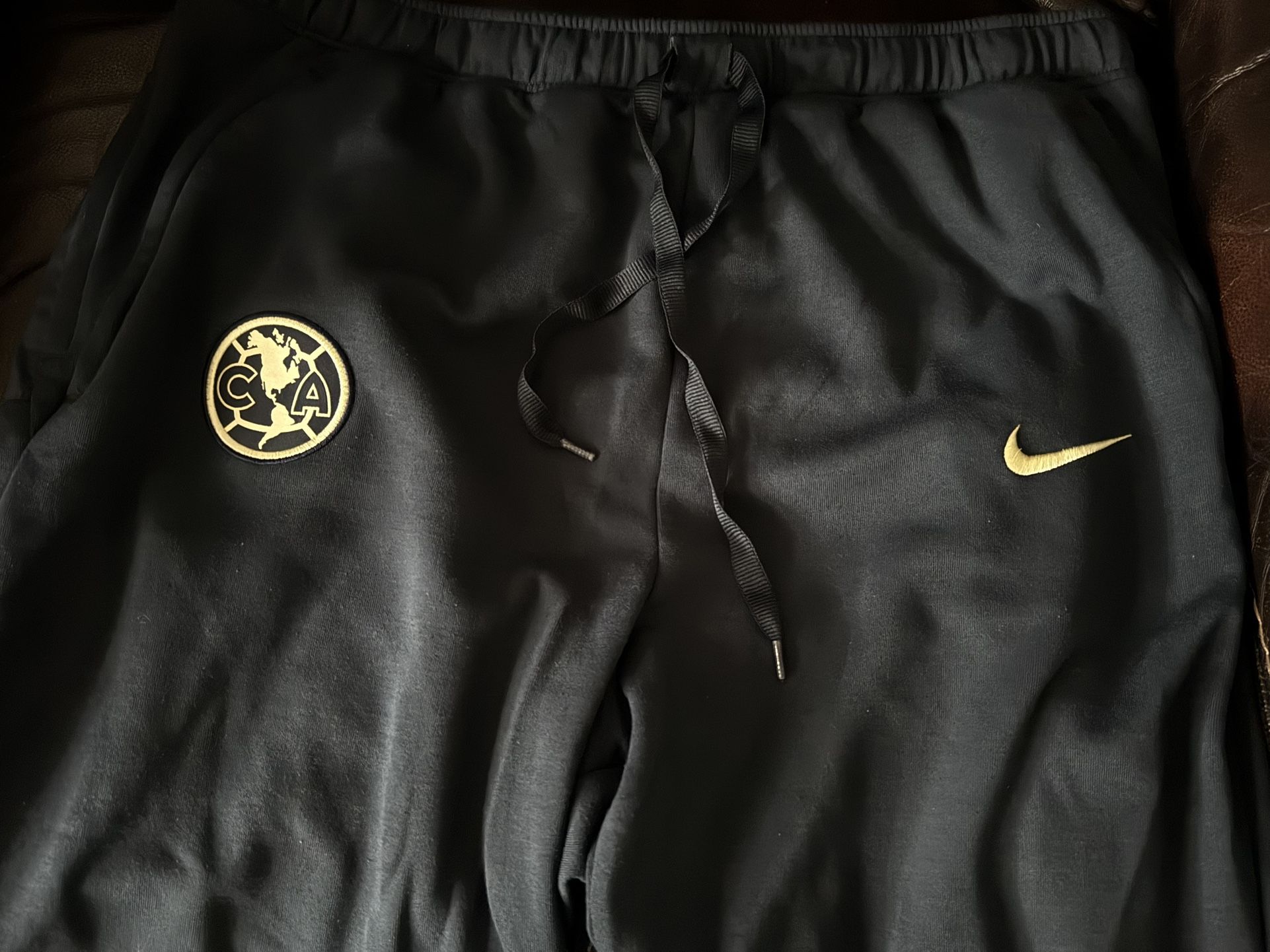 Club America Training Pants (XL)