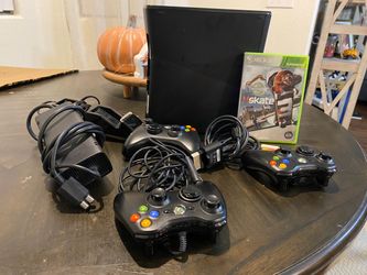 Xbox 360 Console Bundle with Controllers and Games
