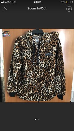 Vs pink Sherpa medium