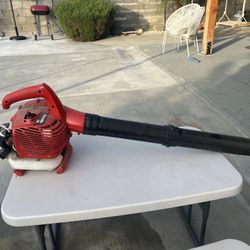 Homelite 26cc Gas Handheld Leaf Blower