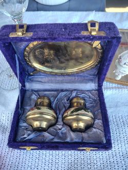VINTAGE BRASS AND ENAMEL CRUET SET SALT AND PEPPER SHAKERS W/ PLATE AND CASE