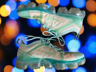 Nike Air Max Vapormax size 6.5 Women’s