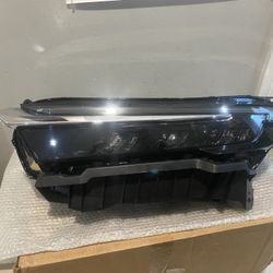 2023-2024 Honda CR-V Left Headlight 