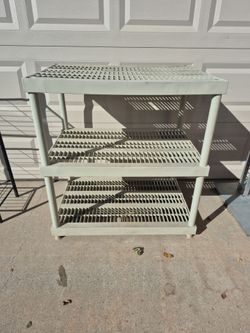 Keter Hard Plastic Shelf, Garage or Plants