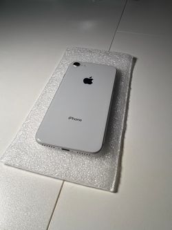 iPhone 8 - 64 GB - Excellent Condition