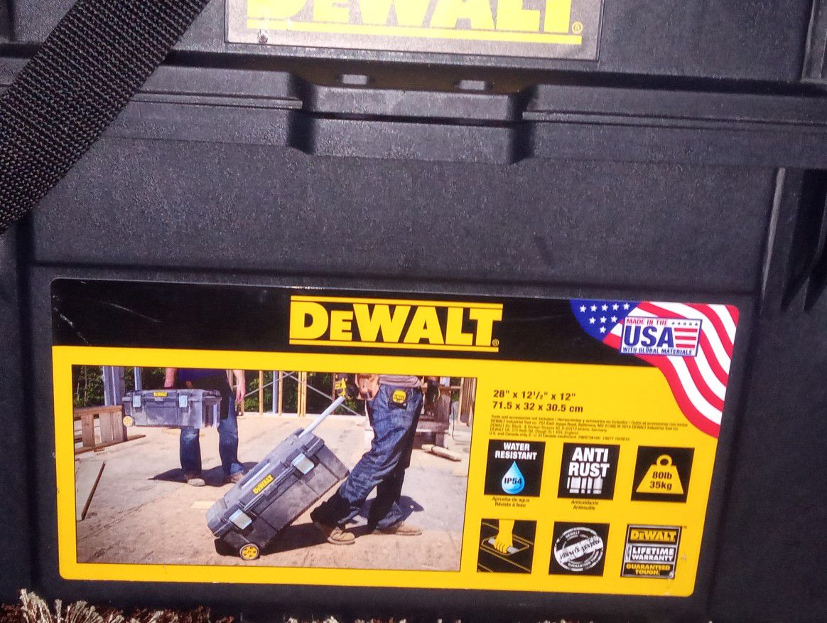DeWalt Tool Box With Wheels 🎡