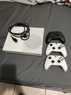 Xbox One S Console with 3 Controllers