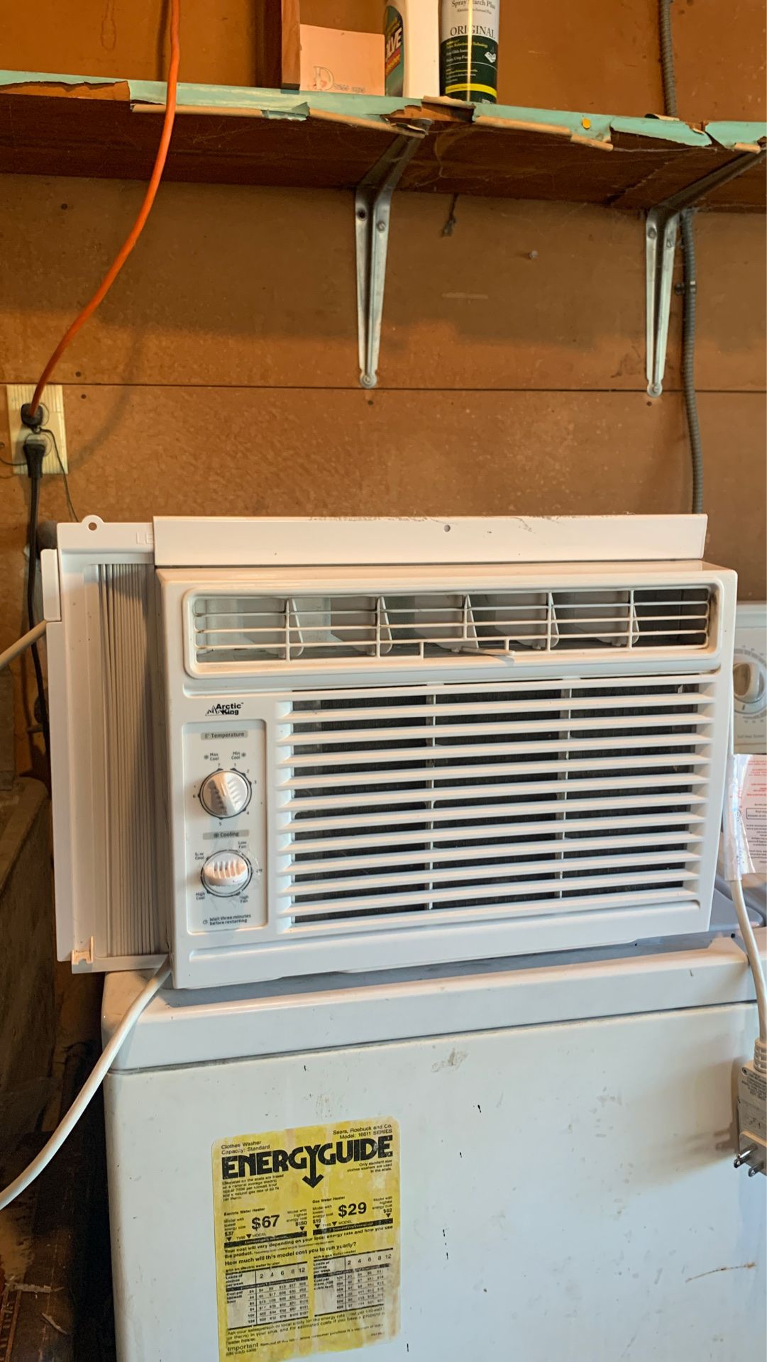 Air conditioning unit / AC