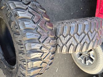 2 Used Tires Lt285 70r17 Kumho Roadventure MT,LIKE 90% Tread on, LR E , 10 PLY ,DOT 2023 $220.00