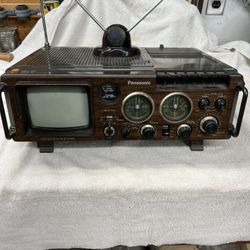 Vintage Panasonic TV Cassette Radio 