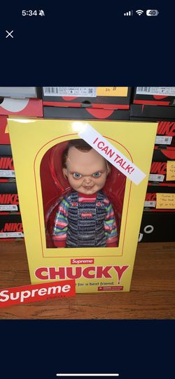 SUPREME CHUCKY DOLL (FW20)