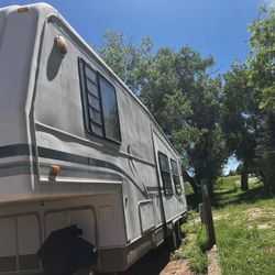 1998 Fifth Wheel