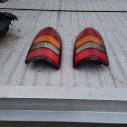 2007 Gmc  Pick Up Truck Tail Light 