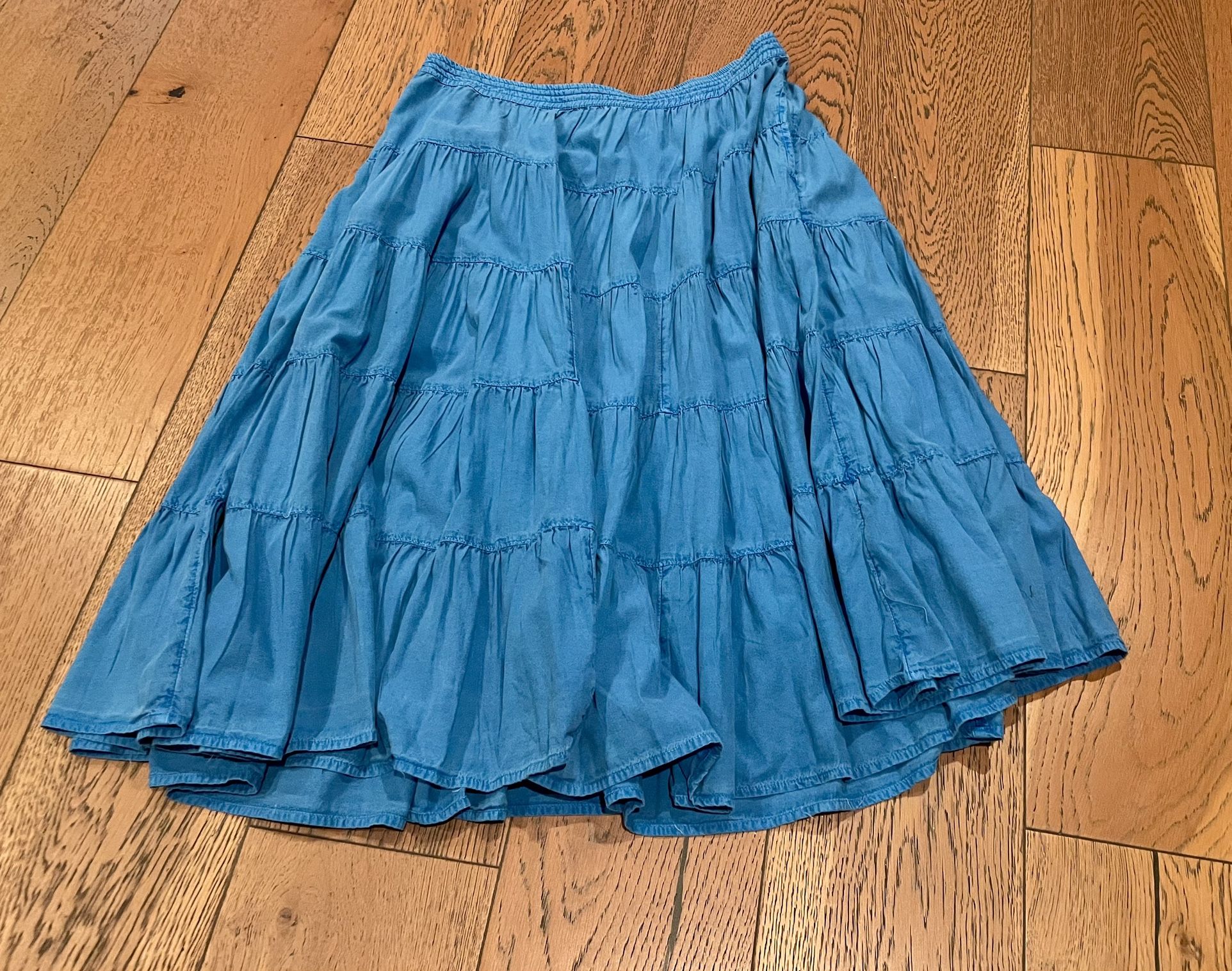 NEW - Free People In Full Swing Chambray Midi blue Skirt with Pockets - Medium