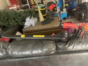 Like New Battery Operated Blower 