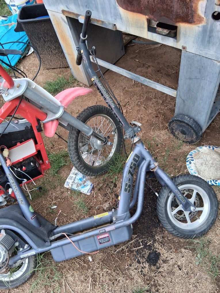 Shwinn E- Scooter 