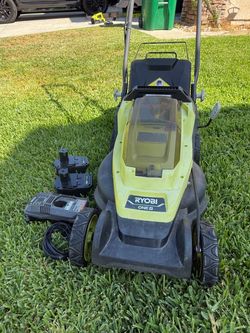 Ryobi 13 in / 18v electric lawnmower with two 7.0 Ah lithium Ion batteries and Ryobi one+ battery charger