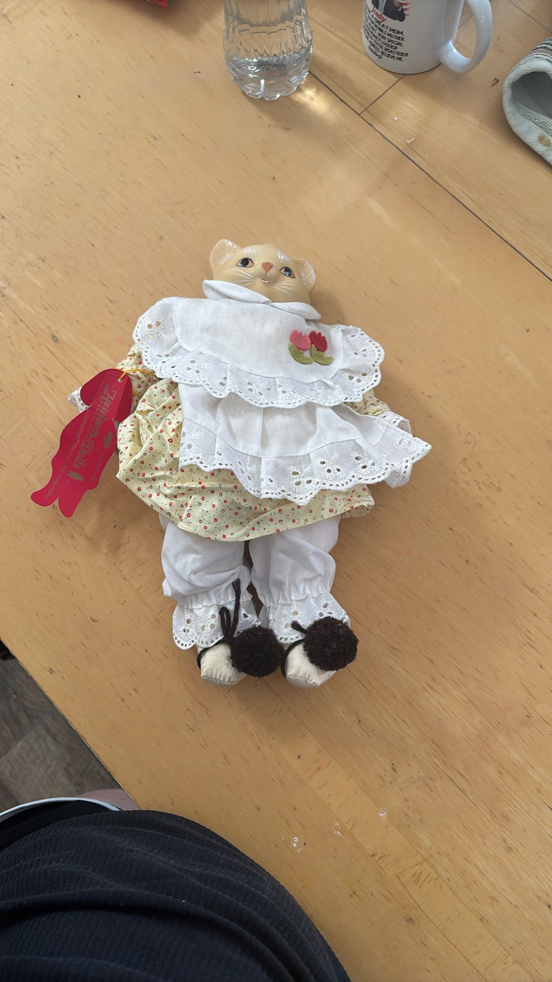 Heirloom Dolls, porcelain cat