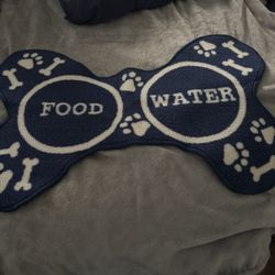 Dog Bowl Set And Mat