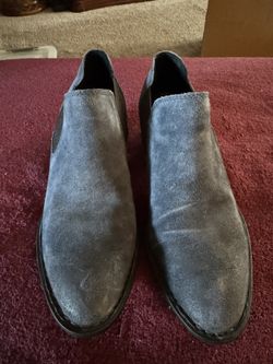 Size 8 M Leather Navy Blue Like New 