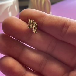 10k golden nugget earring