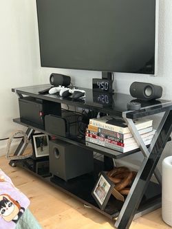 Tv with Tv Stand - Moving Sale