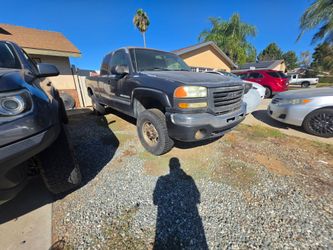 2004 GMC Sierra 2500 HD