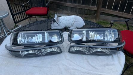 00-06 Chevy Tahoe Black Amber Reflector Headlights Parking Lights