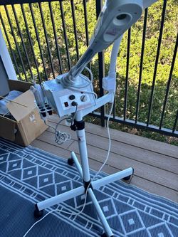 Facial Steamer w/5 Diopter Magnifying lamp, Galvanic and High Frequency