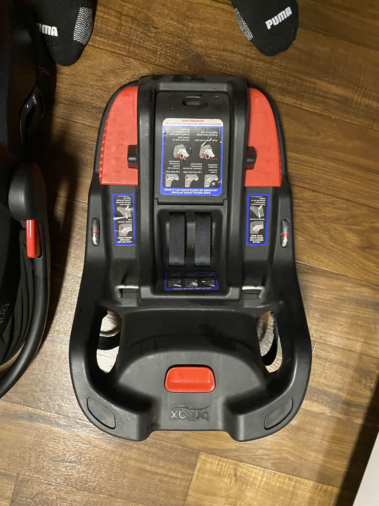 Britax B-Safe-35 Infant Car Seat.