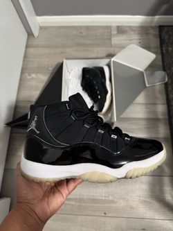 Jordan 11 retro Jubilee Women’s size 9