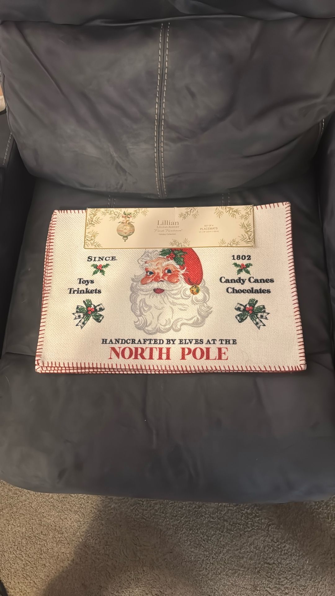  New Lillian August French Farmhouse Holiday Christmas Collection Santa Claus Set Of 4 Fabric Table Placemats