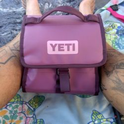 Brand New Yeti Lunch Pail 