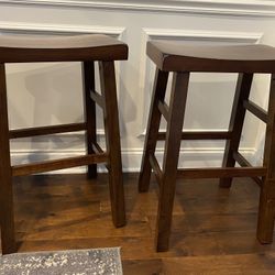 Sturdy Bar Stools 