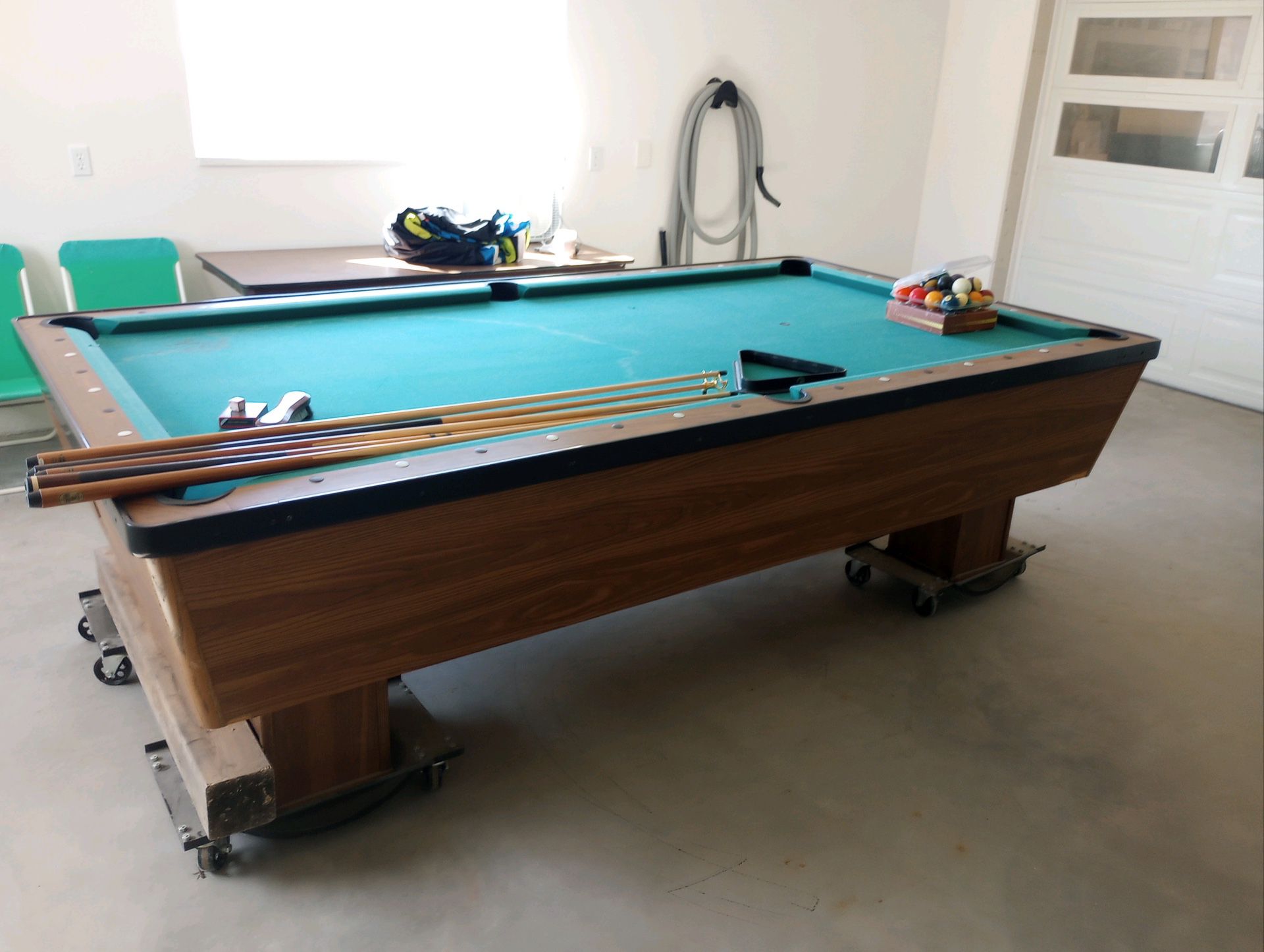 Coin Operating  Pool Table