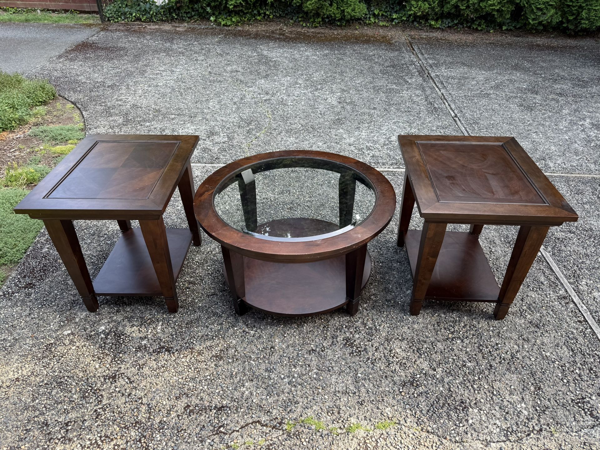 Bassett Wood Coffee Table/End Table Set