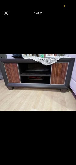 Tv stand