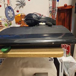 PS3  With Remote And Cords