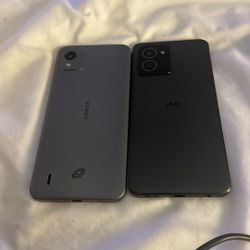 2 Nokias (one Cracked)
